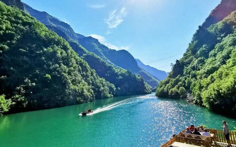 Komani Lake to Shala River One-Way Trip