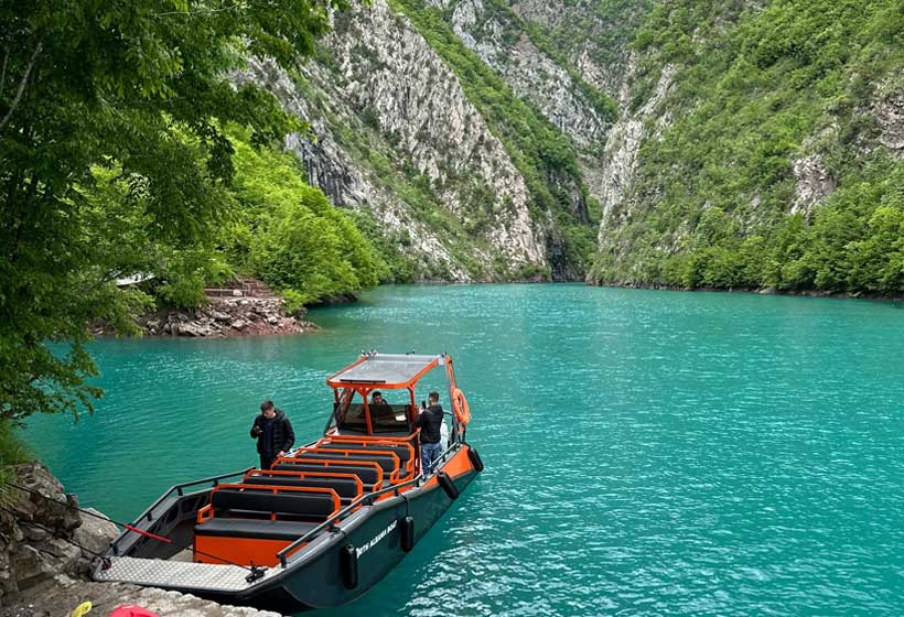 Exclusive boat tour from Koman Lake to Shala River, Fierza, Valbona Valley, and Theth – Scenic landscapes, crystal-clear waters, and breathtaking hiking trails.